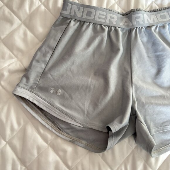 Under Armour Womens Size Small Gray Elastic Waist Play Up Shorts Running Loose - Picture 2 of 8